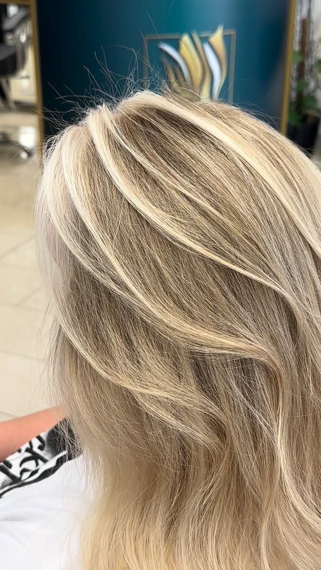 Detailaufnahme einer Blond-Balayage
